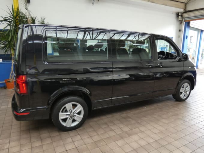 2025 Volkswagen Transporter Shuttle