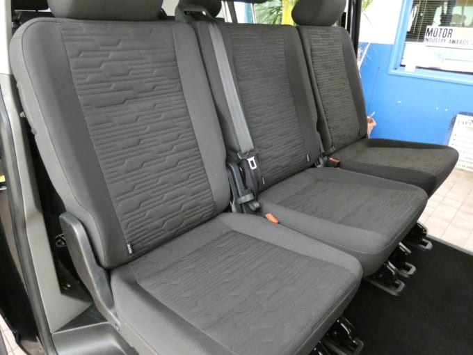 2025 Volkswagen Transporter Shuttle