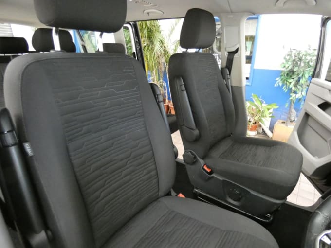 2025 Volkswagen Transporter Shuttle