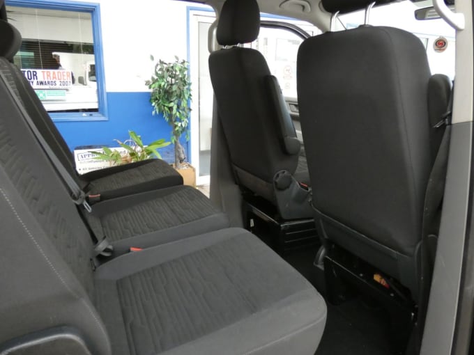 2025 Volkswagen Transporter Shuttle