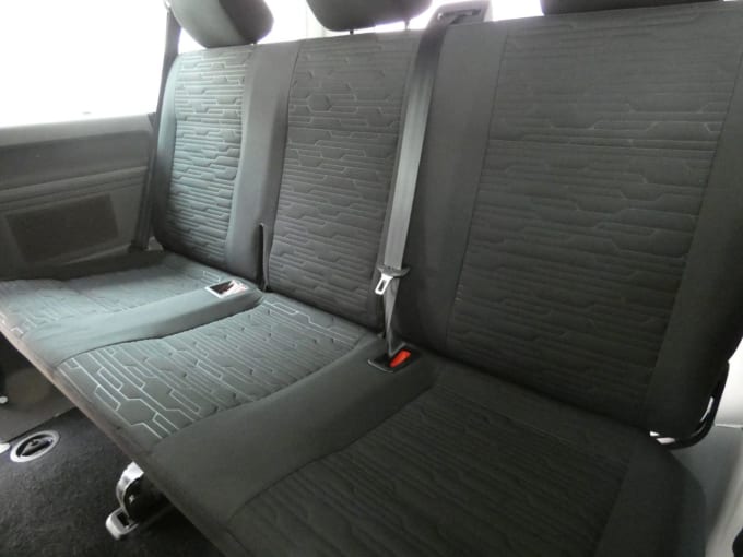 2025 Volkswagen Transporter Shuttle