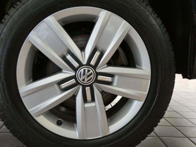 2025 Volkswagen Transporter Shuttle