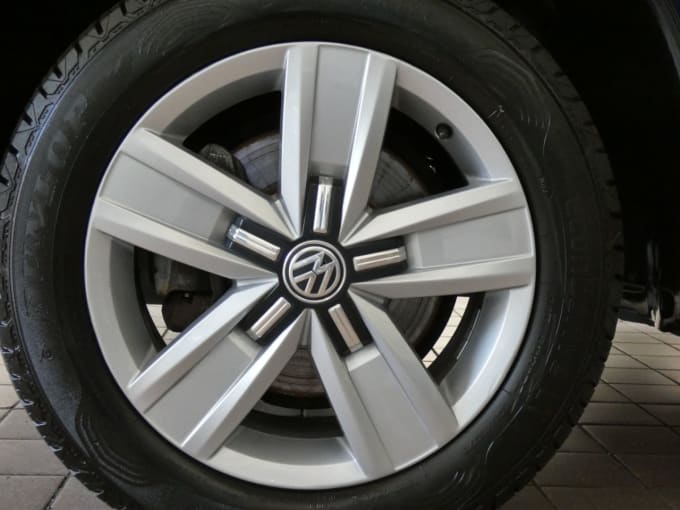 2025 Volkswagen Transporter Shuttle
