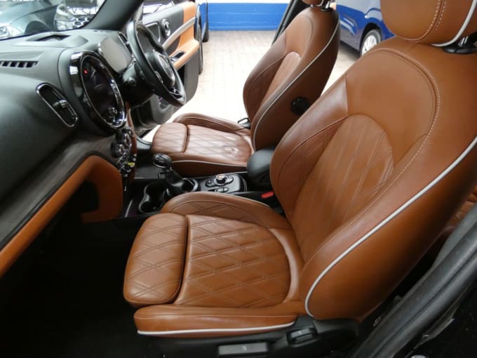 2025 Mini Countryman