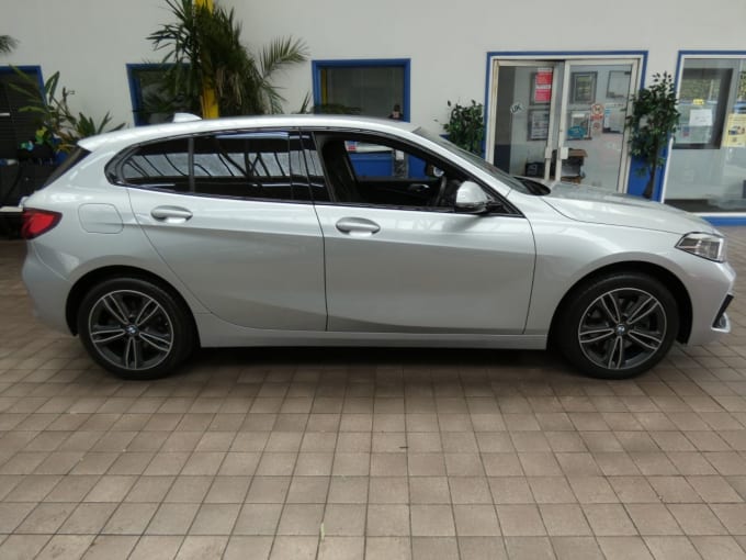2025 BMW 1 Series