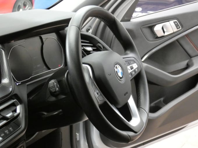 2025 BMW 1 Series