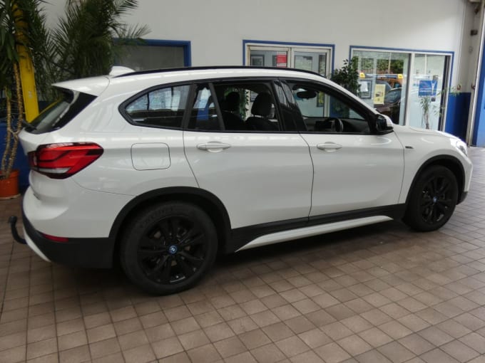 2025 BMW X1