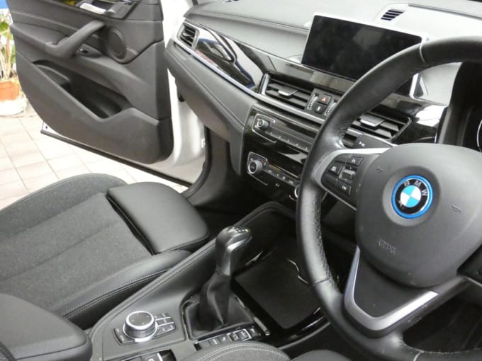 2025 BMW X1