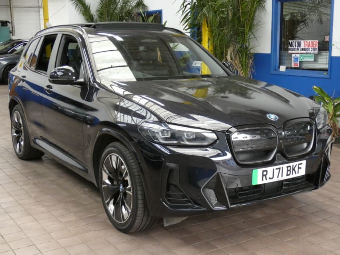 2025 BMW Ix3