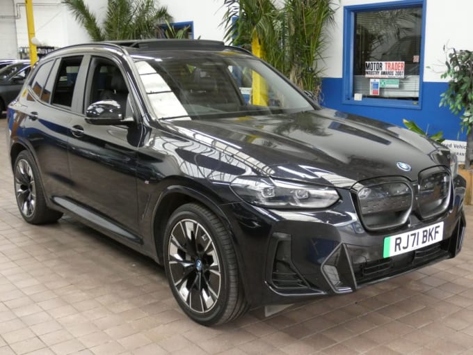 2025 BMW Ix3