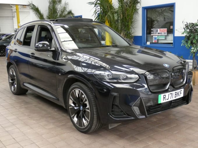 2025 BMW Ix3