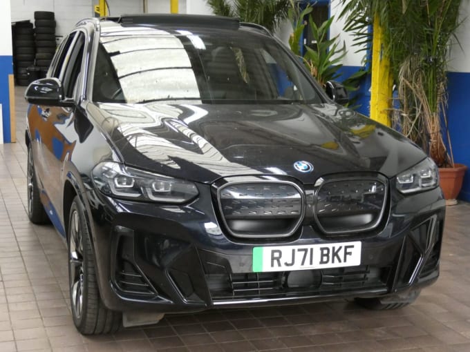 2025 BMW Ix3