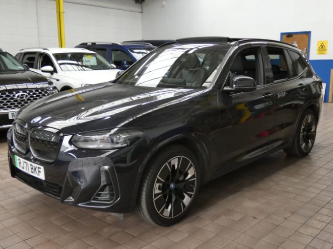 2025 BMW Ix3