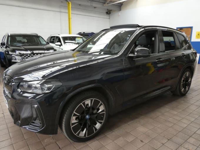 2025 BMW Ix3