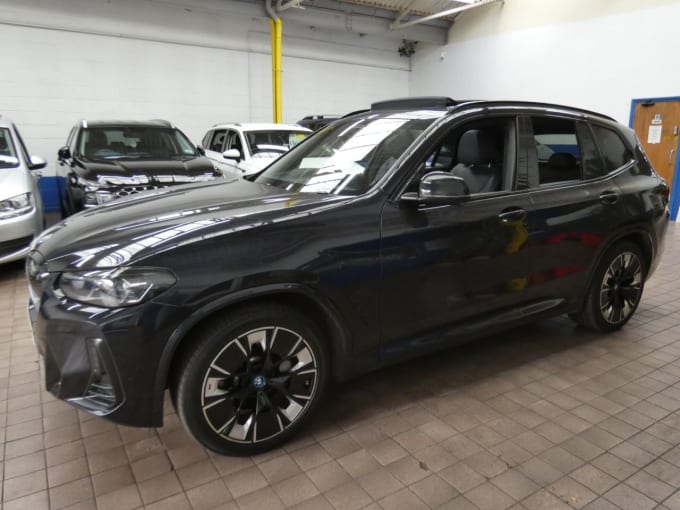2025 BMW Ix3