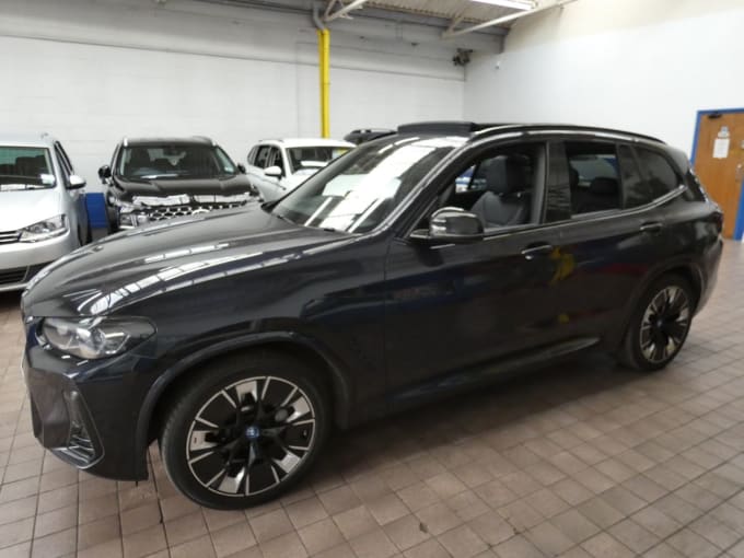 2025 BMW Ix3