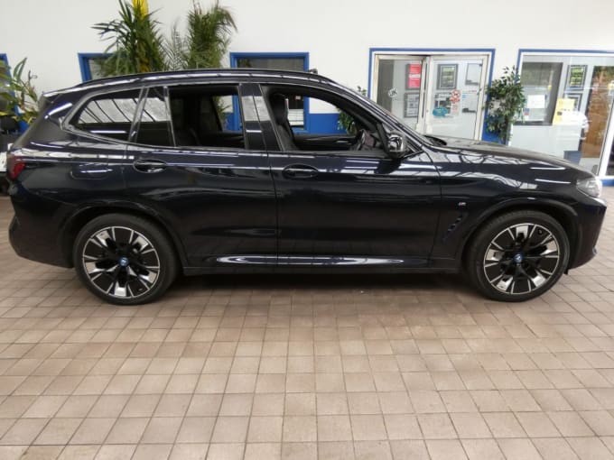 2025 BMW Ix3