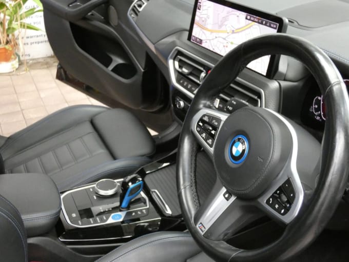 2025 BMW Ix3