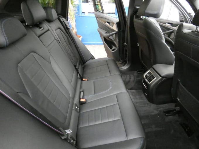 2025 BMW Ix3