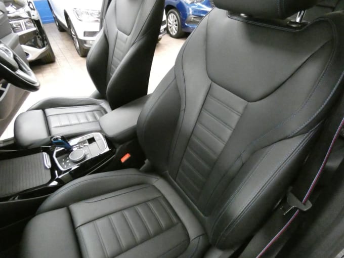 2025 BMW Ix3