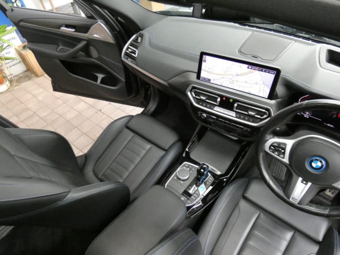 2025 BMW Ix3