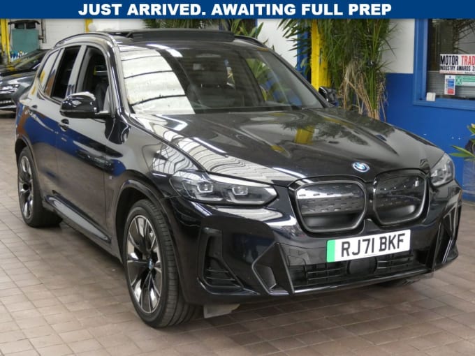 2025 BMW Ix3