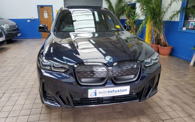 2025 BMW Ix3