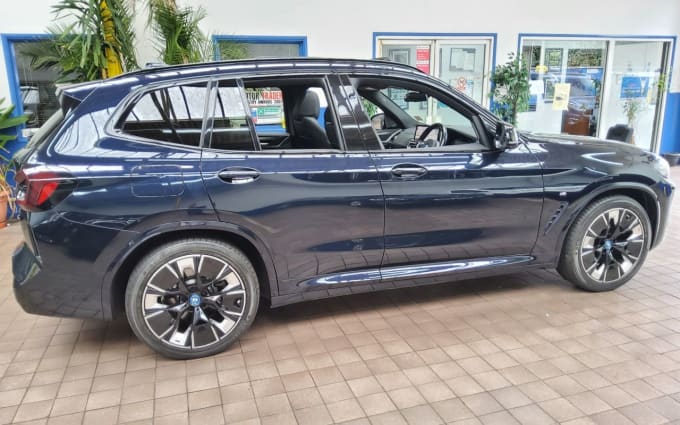 2025 BMW Ix3