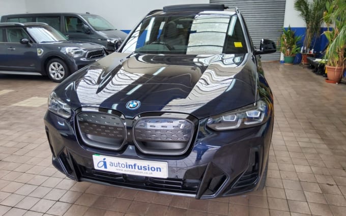 2025 BMW Ix3