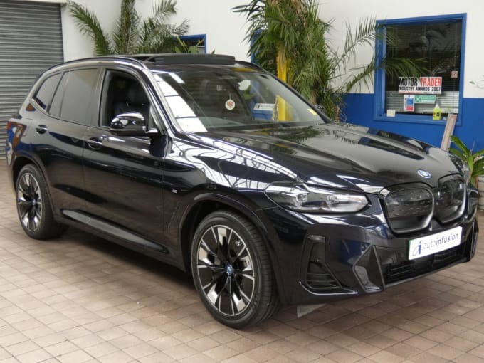 2025 BMW Ix3