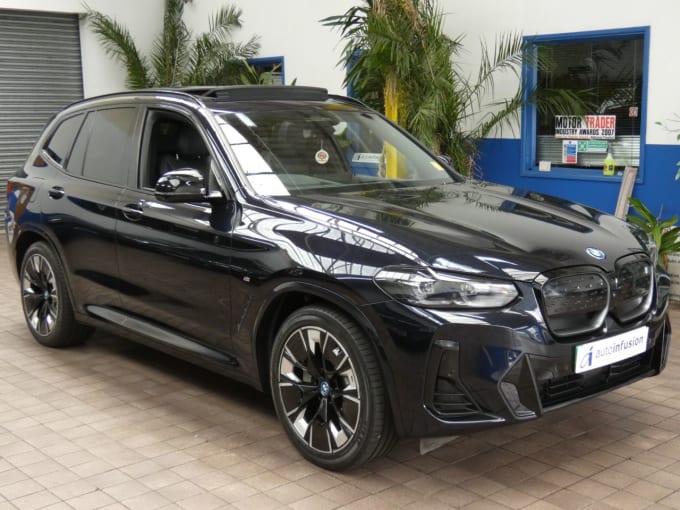 2025 BMW Ix3