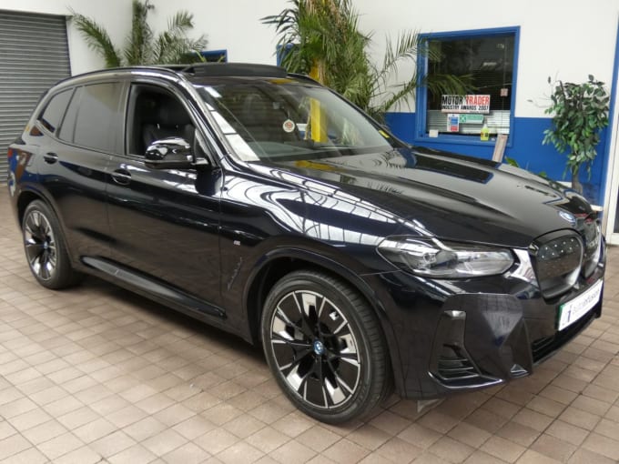 2025 BMW Ix3