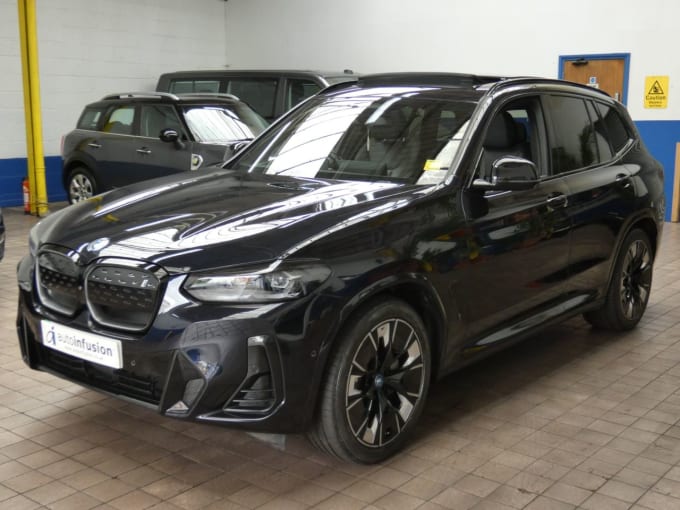 2025 BMW Ix3