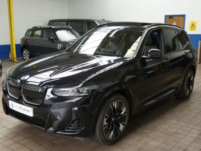 2025 BMW Ix3