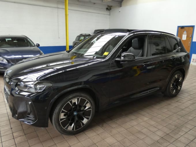 2025 BMW Ix3