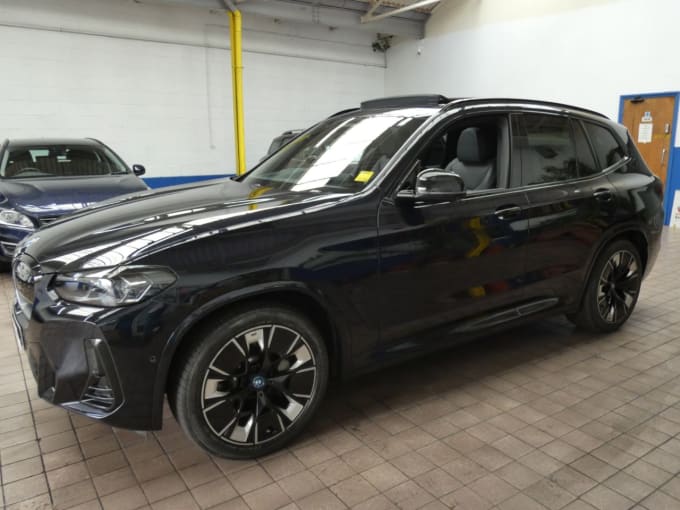 2025 BMW Ix3