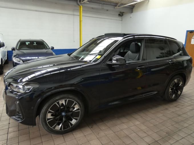 2025 BMW Ix3