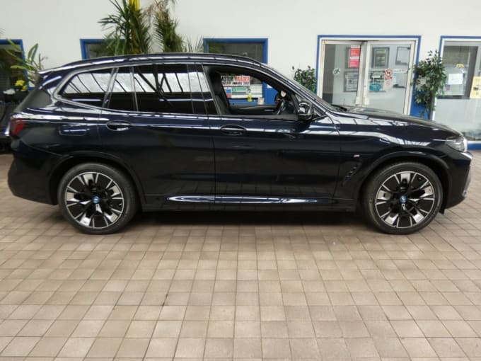 2025 BMW Ix3