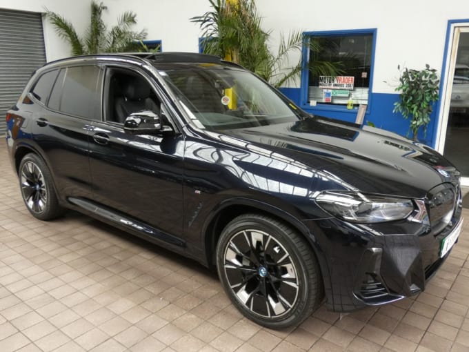 2025 BMW Ix3