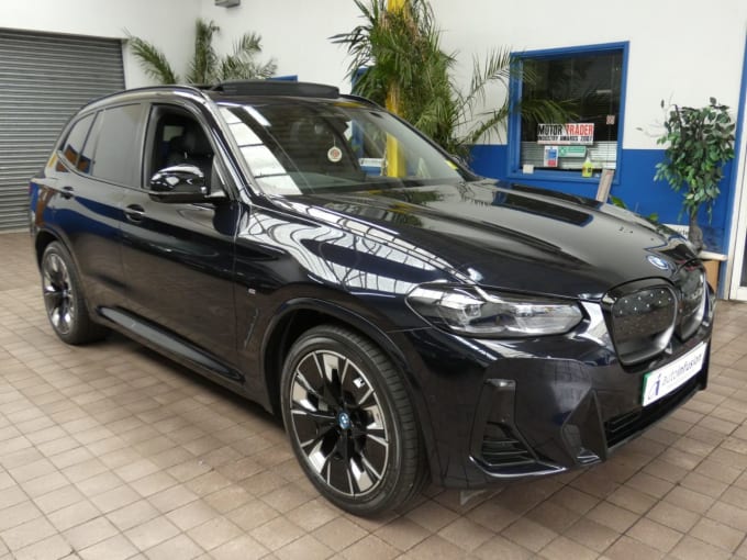 2025 BMW Ix3
