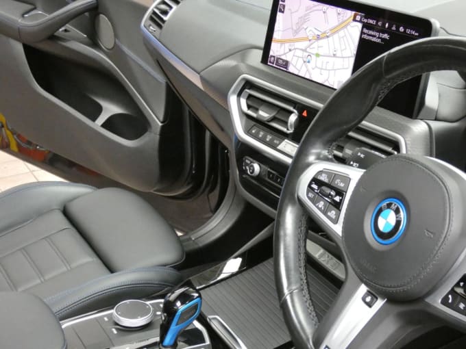 2025 BMW Ix3