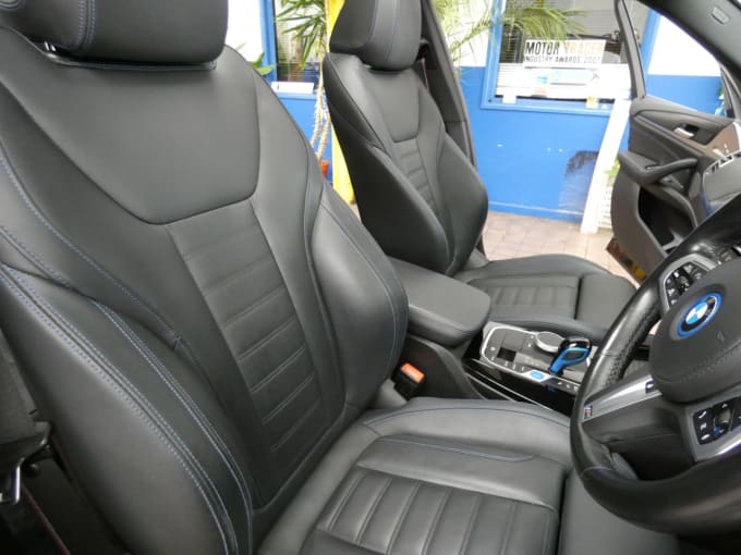 2025 BMW Ix3
