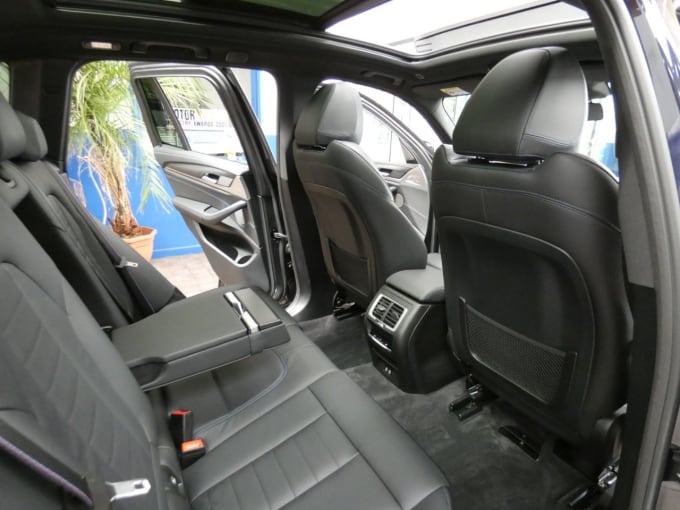 2025 BMW Ix3