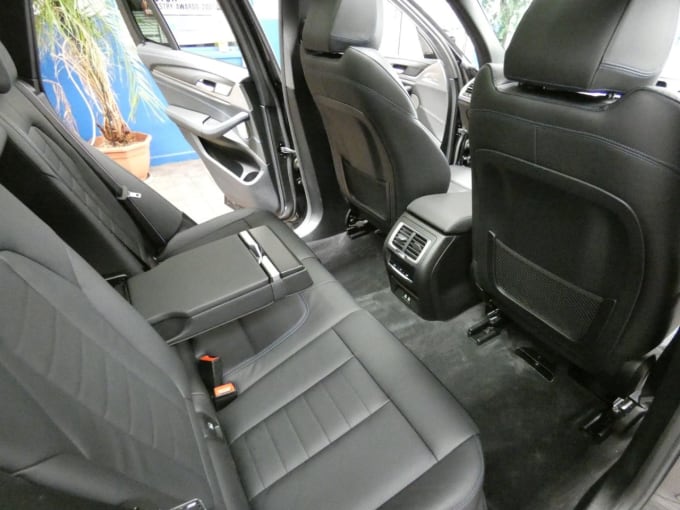 2025 BMW Ix3