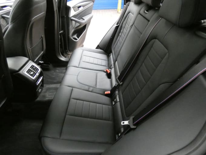 2025 BMW Ix3