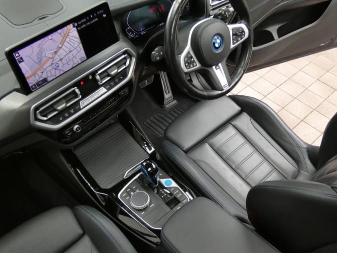 2025 BMW Ix3