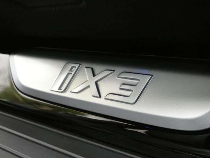 2025 BMW Ix3