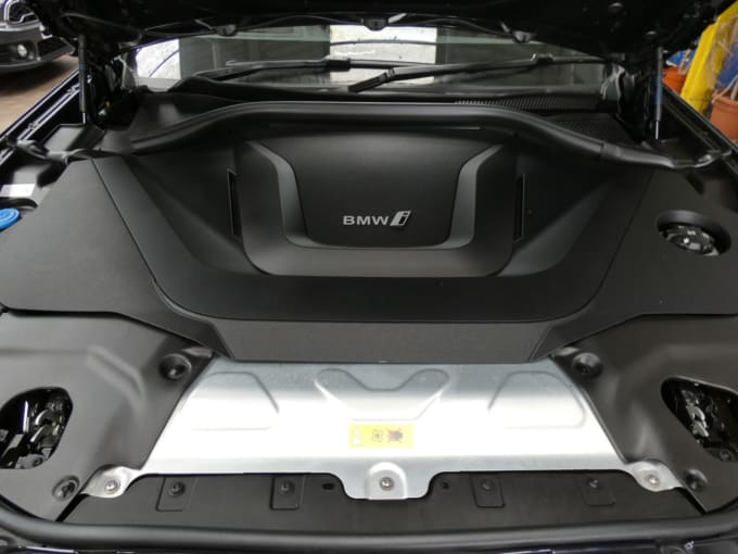 2025 BMW Ix3