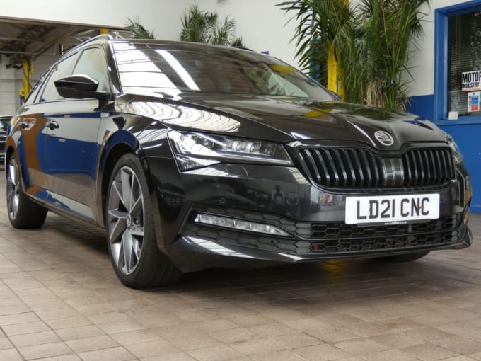 2025 Skoda Superb