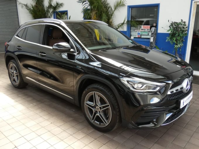 2025 Mercedes-benz Gla